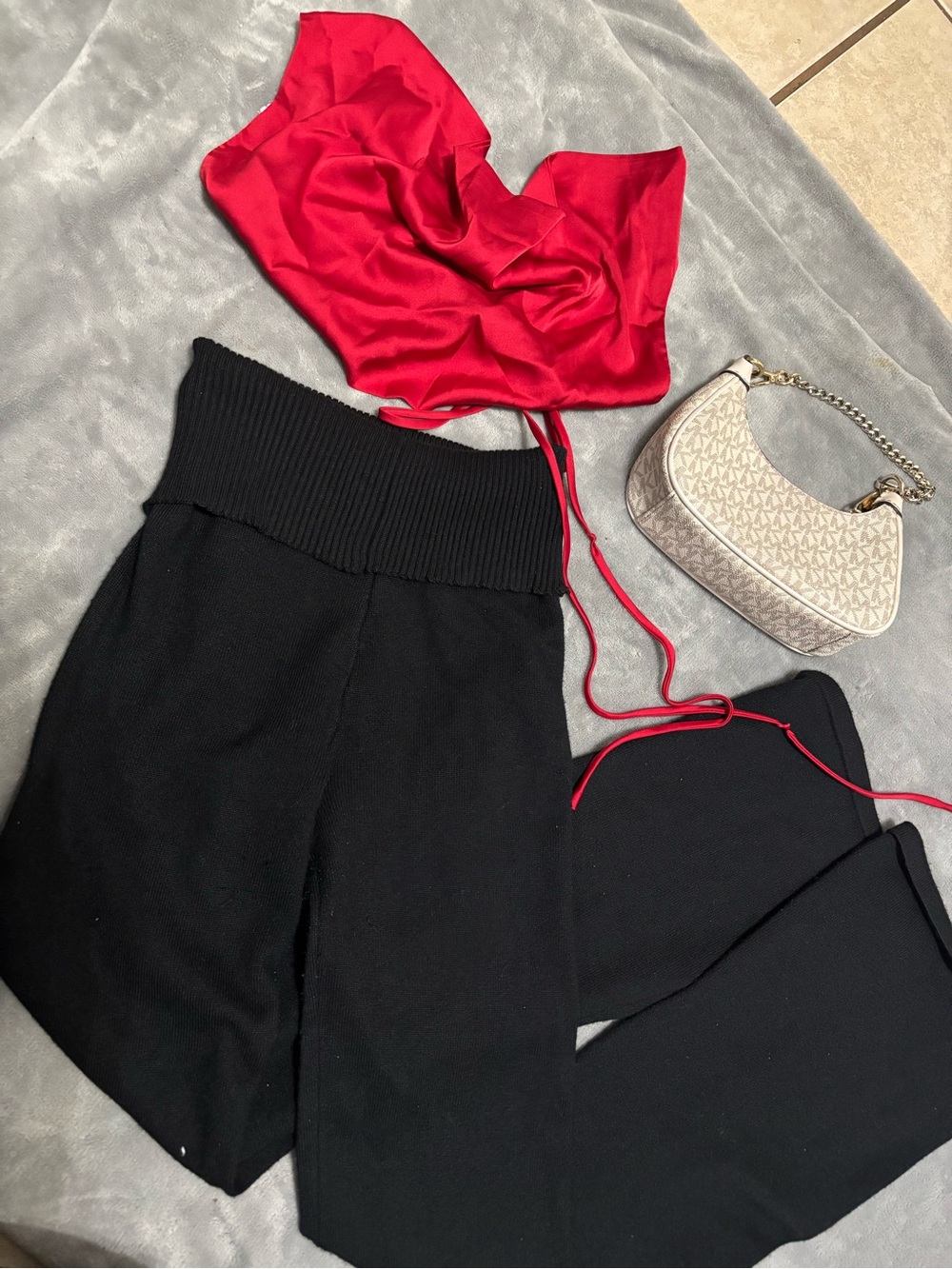 Black High-Waist Knit Wide-Leg Pants - Black